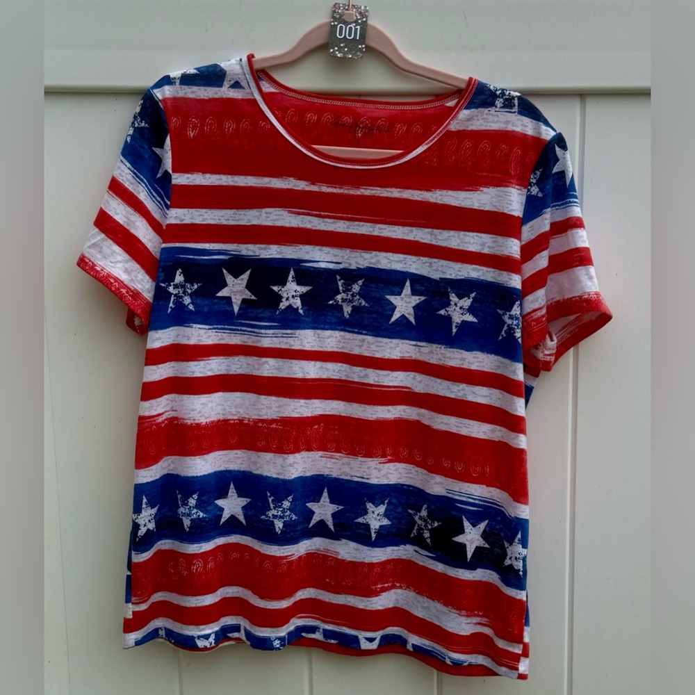 Gloria Vanderbilt Patriotic Top, Size Large, NWOT. Stars And Stripes Pattern